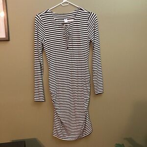Old Navy Maternity Black and White Long Sleeve Bodycon Dress